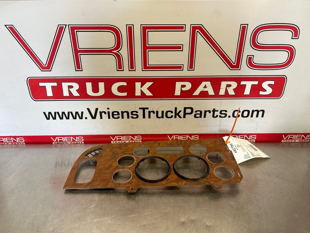 PETERBILT  S64-6021-200 PANEL-DASH A TX ELM SATIN GLOSS