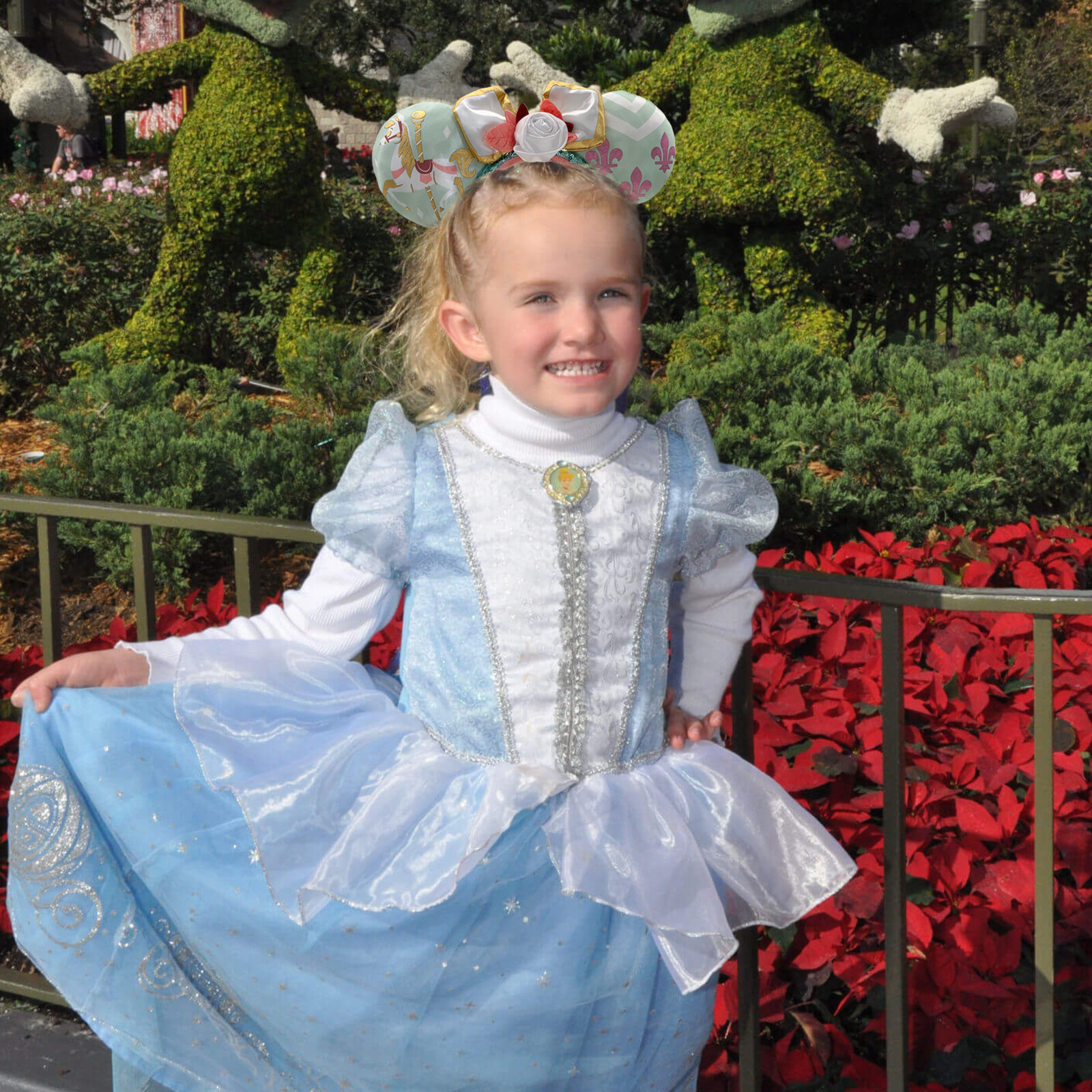 Disney~Parks The Main Attraction Minnie Mouse Ears King Arthur Carousel Headband