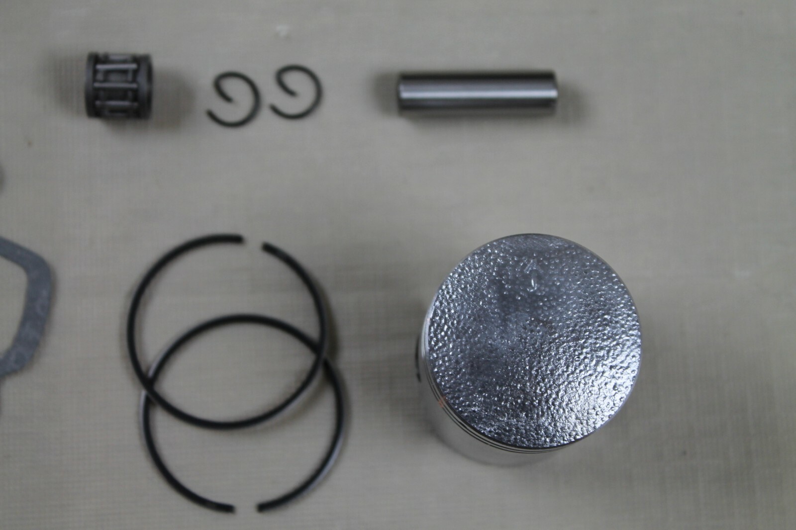 Suzuki JR50 JR 50 Top End Rebuild Kit Cylinder Head Piston Rings 1978-2006