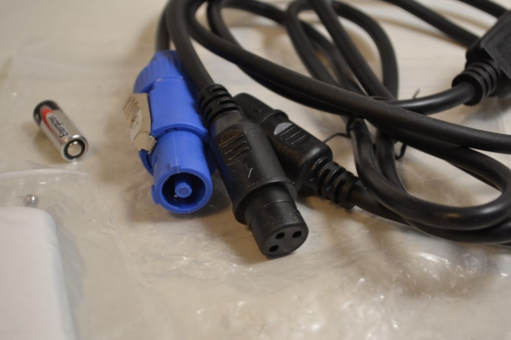 Cable Kit 3-pin with Digital Remote Controller