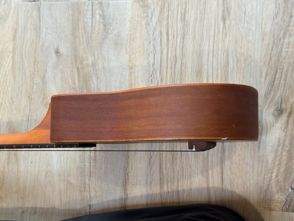 Rogue Fine Instruments RU12 Standard Soprano Ukulele W/ Case 4 String 20”