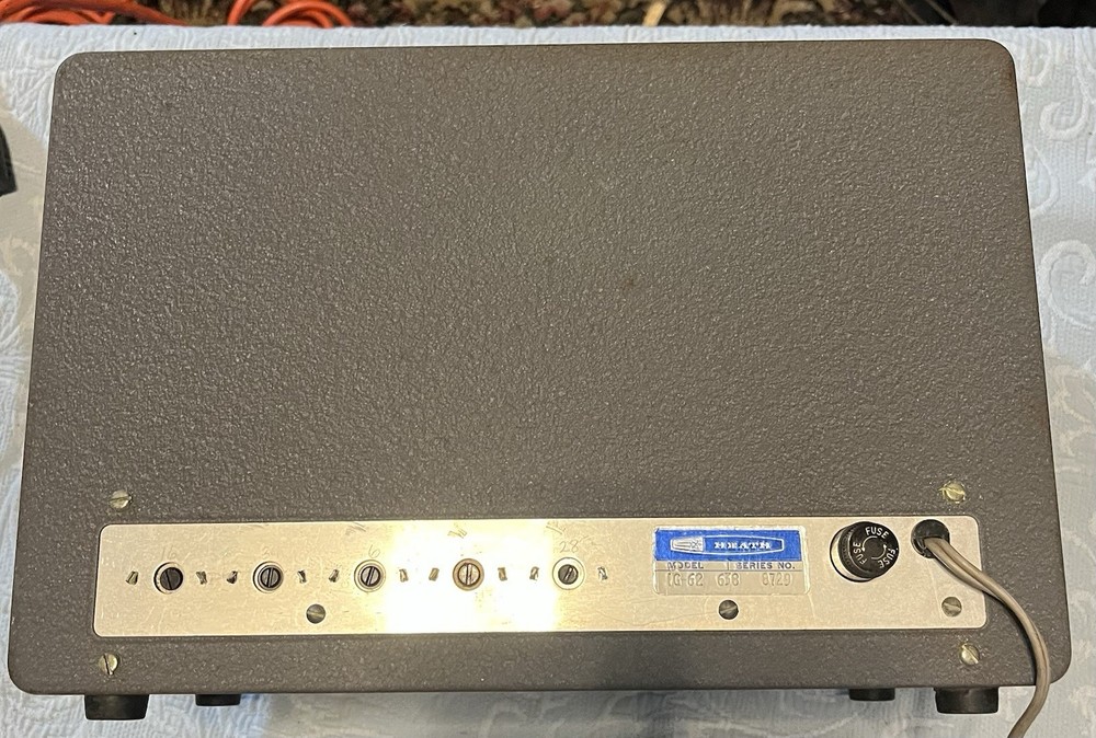 Vintage Heathkit 1G-82 Sine Square Generator