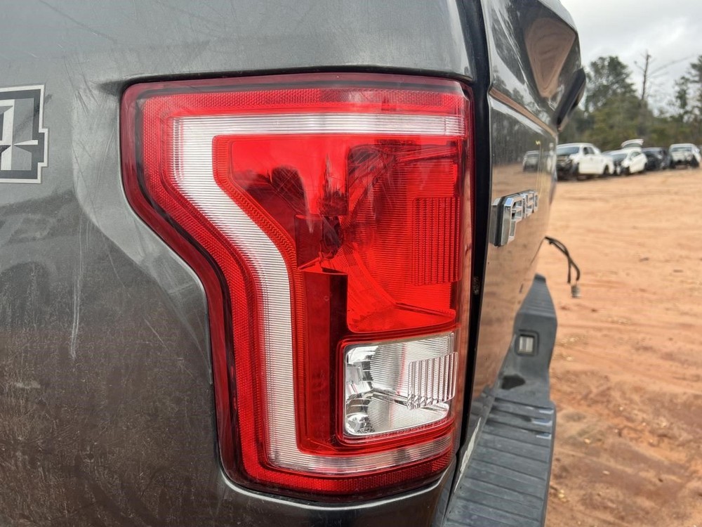 F150 2017 Keys/Latches/Locks 104768918