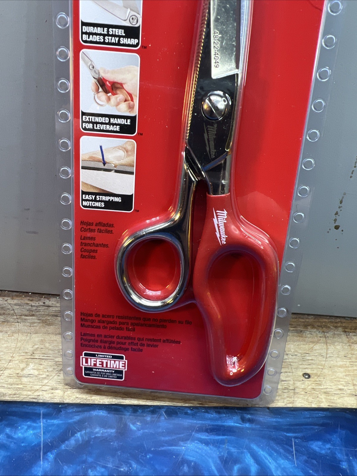 Milwaukee 48-22-4049 Durable Sharp Steel Electrician Scissors w/Extended Handle