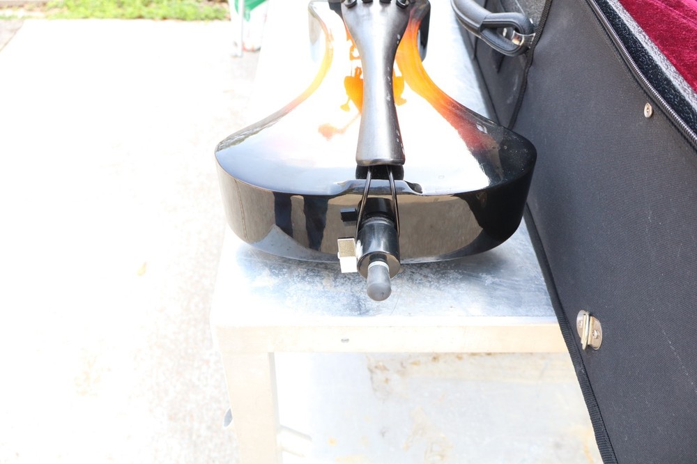 Straus Electric Cello NO Bow RM