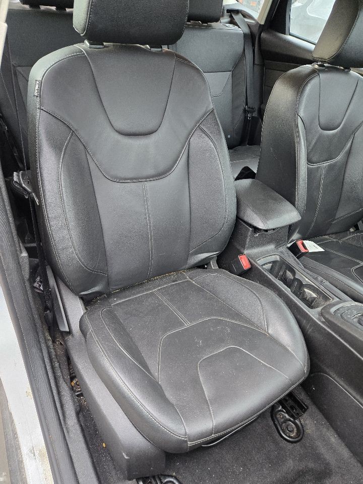 2015-2018 Ford Focus Front 4.2" Display Screen