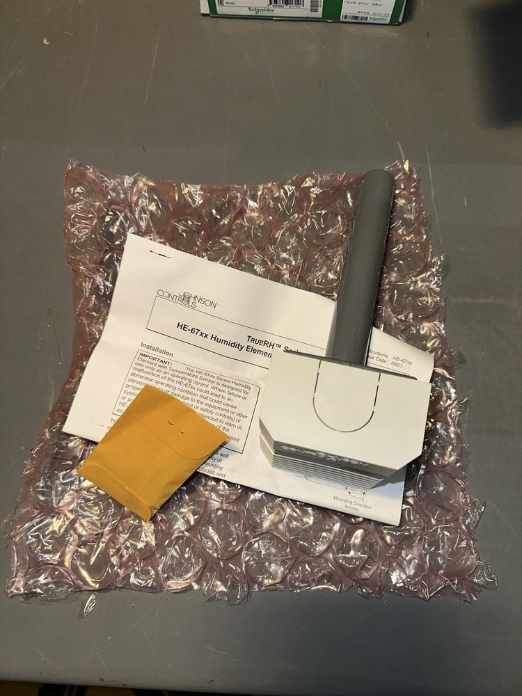 Johnson Controls HE-67N3-0N00P Humidity Transmitter w/ Temp Sensor