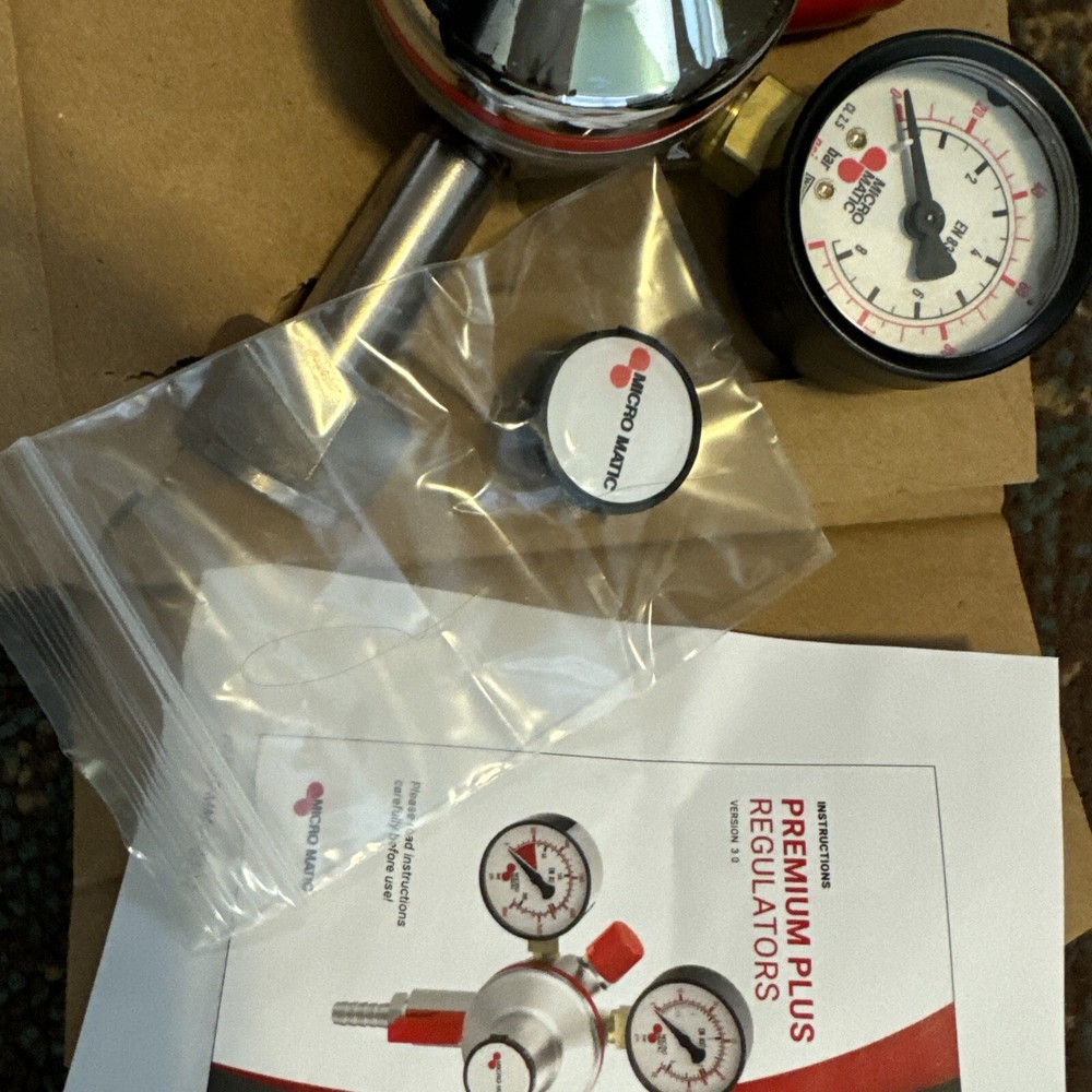Micro Matic CO2 Regulator 942B-PP