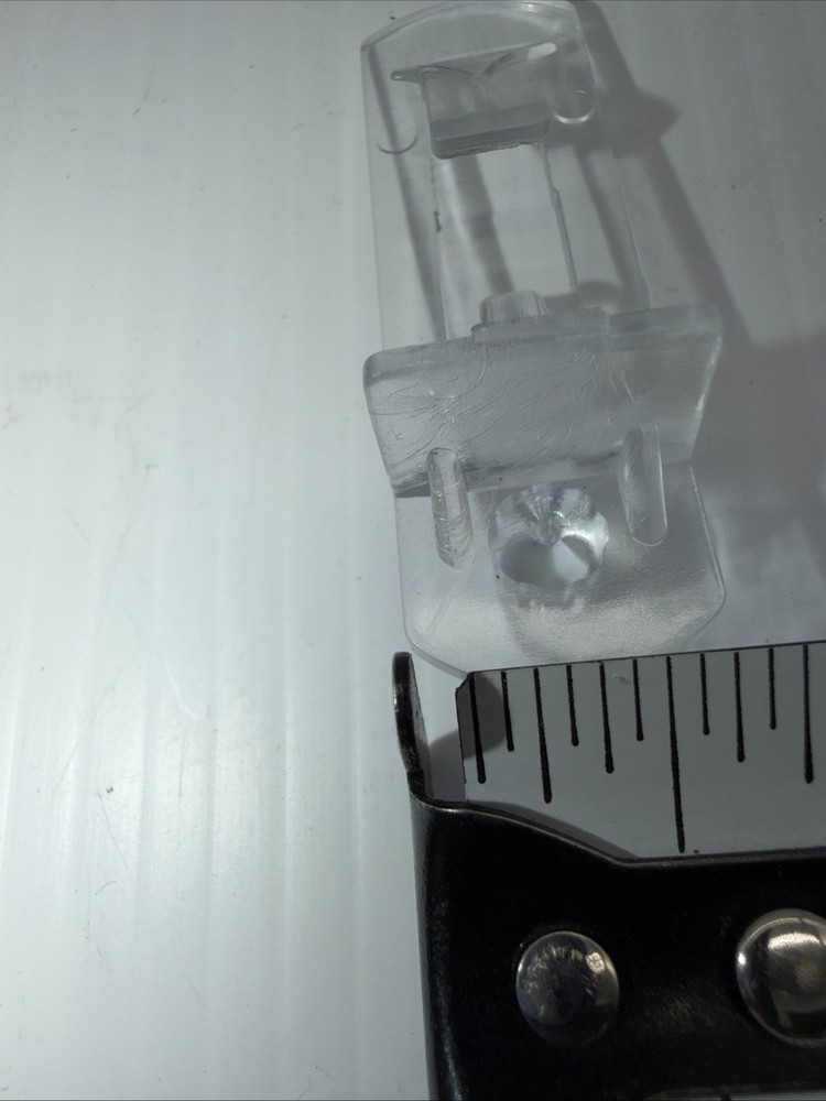 Locking Cabinet Shelf Clips Shelf Support Pegs, Plastic. Quantity 29 {7}