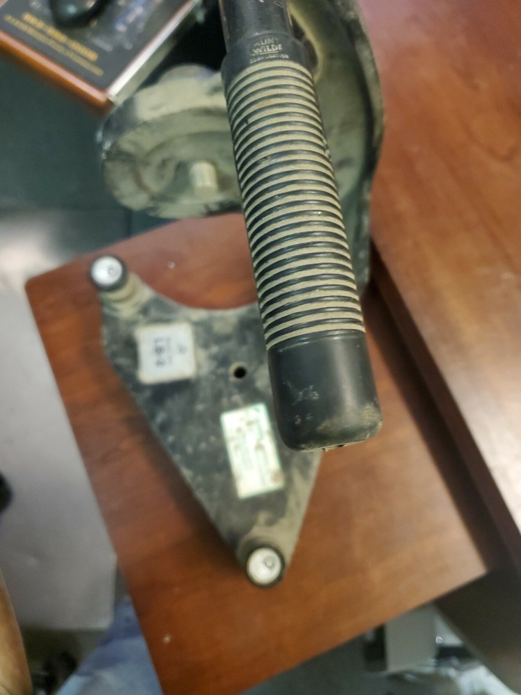 Equipment Lazer Alignment Model 3900. LB-2 Lazer holder.