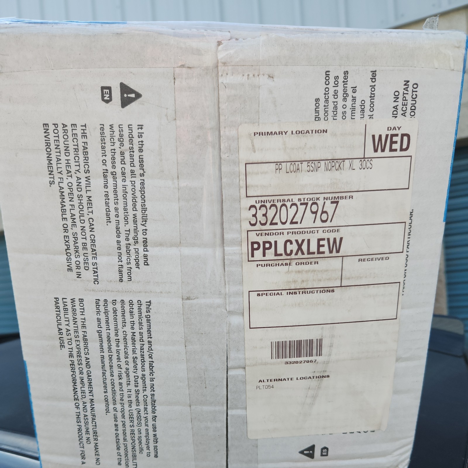 XL Lab Coat White Ambishield Disposable Polypropylene w/ snaps 30 per case