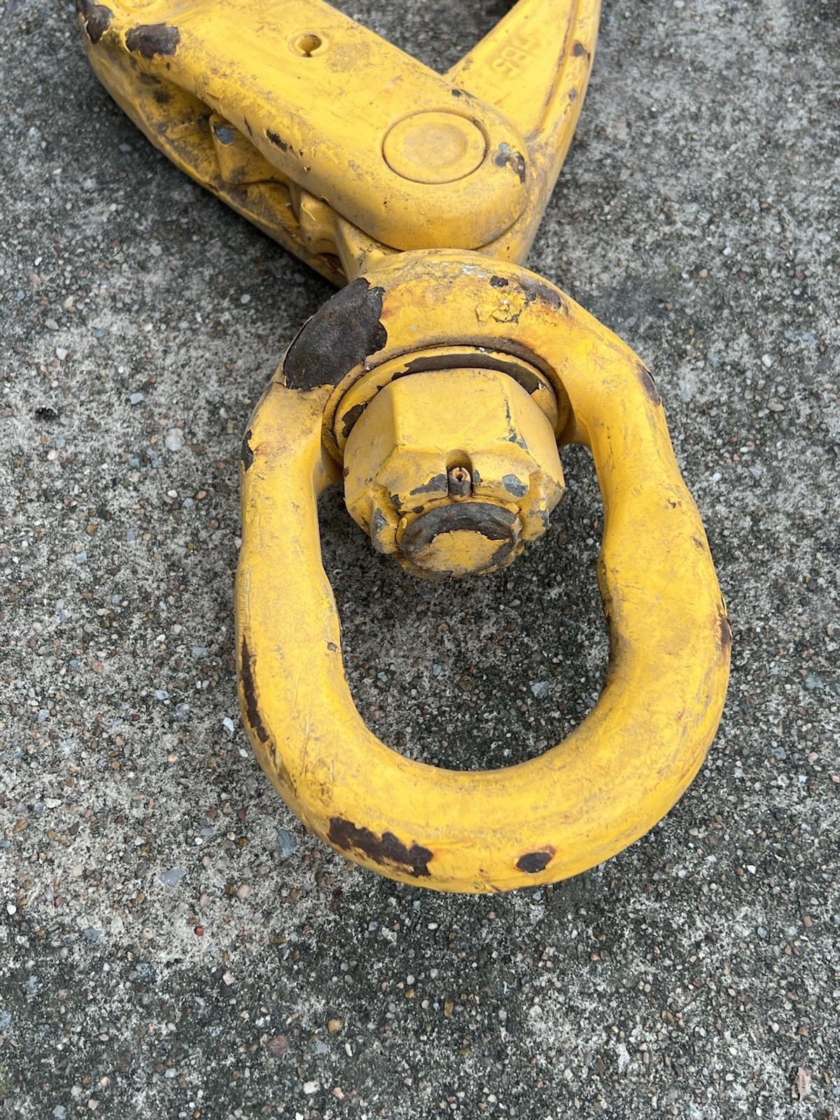 Gunnebo Hook Self Locking Swivel 18 20