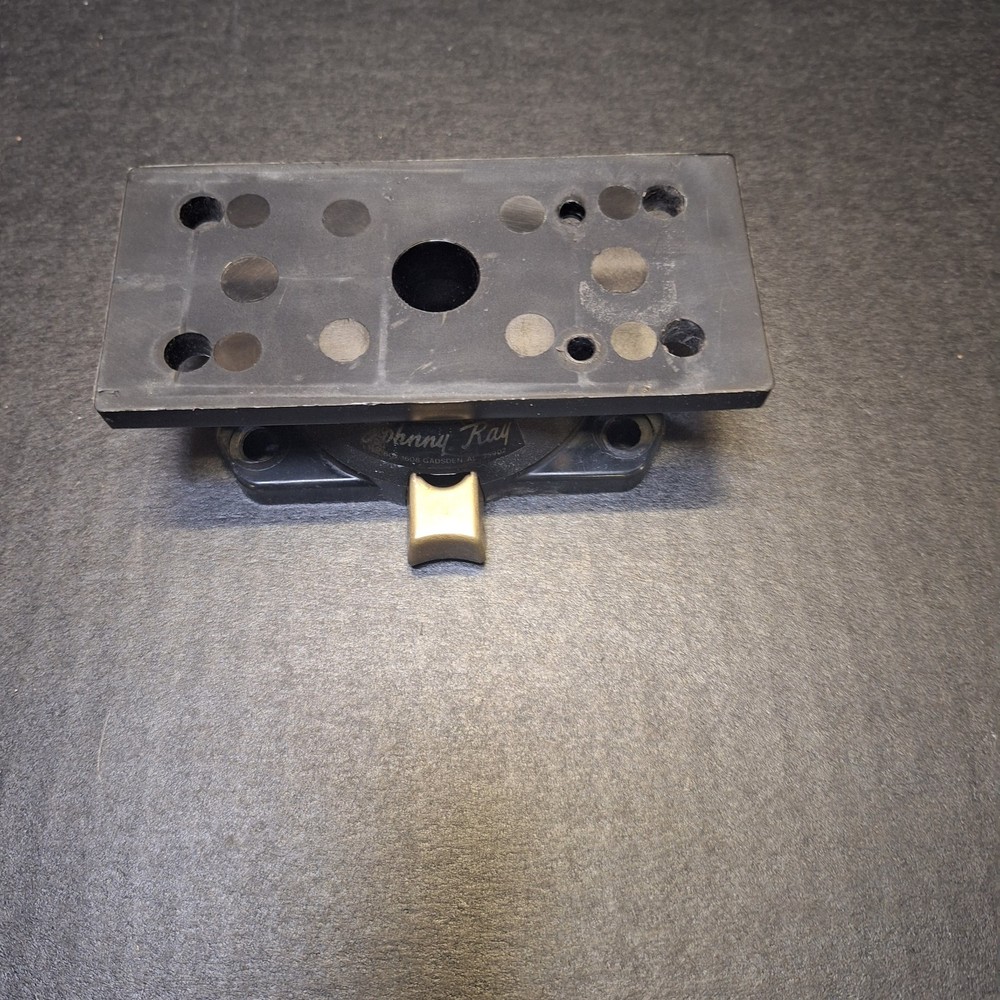 Johnny Ray Fishfinder Swivel Mount Bracket