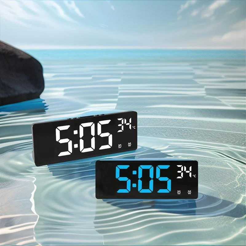 Digital Alarm Clock Travel Clock with Temperature Table Clock Random Display