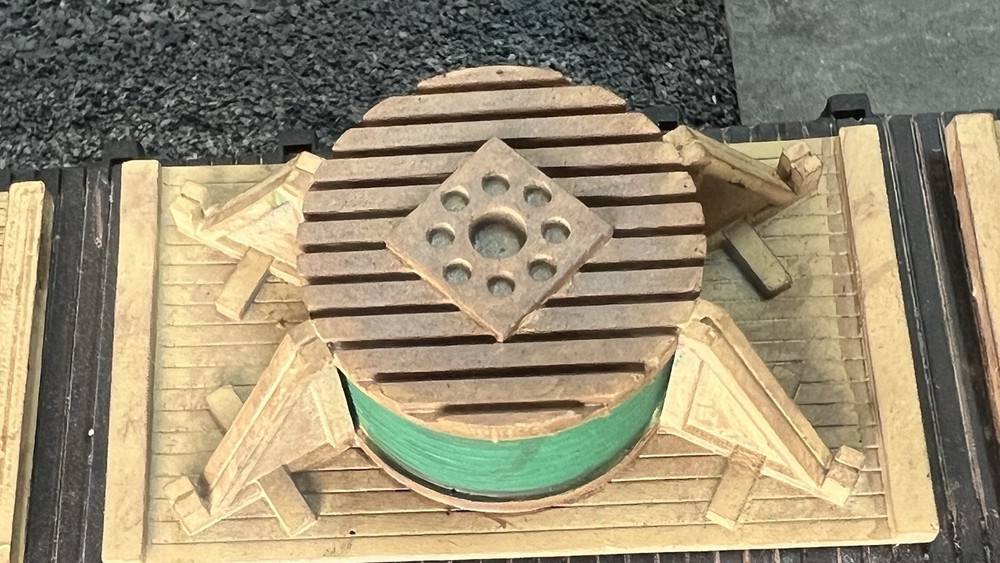 N Scale Cable Drum On Pallet - Car Load (3)