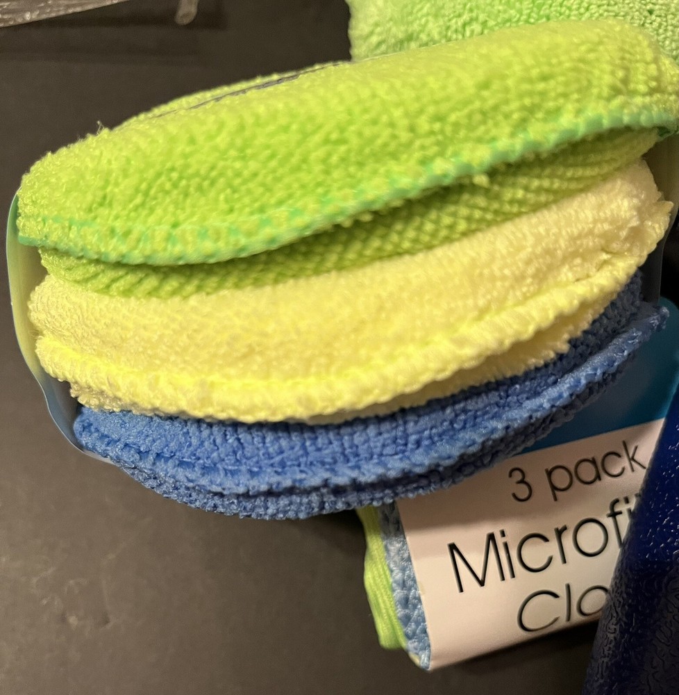 9 Piece Microfiber Car Cleaning Kit