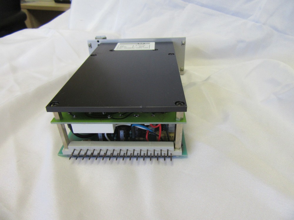 PHYSIK INSTRUMENTS E-107 HIGH VOLTAGE AMPLIFIER