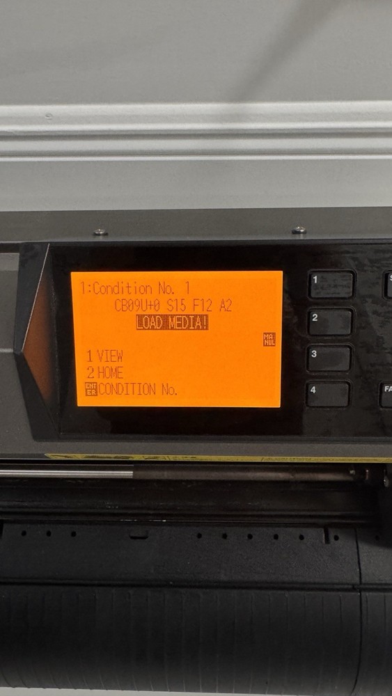 Graphtec CE6000-60 Plus Vinyl Cutter No Stand Read