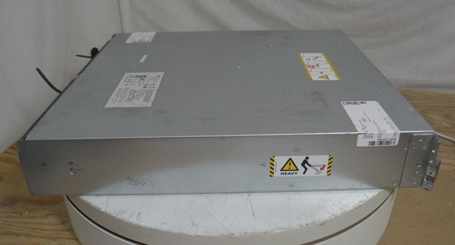 EMC EAE 100-542-104-01 12 Bay Hard Disk Array SEE NOTES