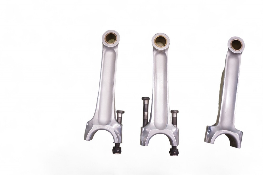Triumph preunit connecting rods nice 2 pair *2868