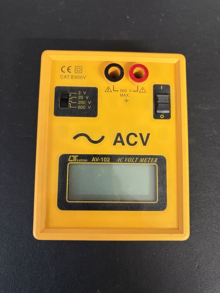 ELECTRONICS AV-102 AC Volt Meter   Meter Only Excellent Condition