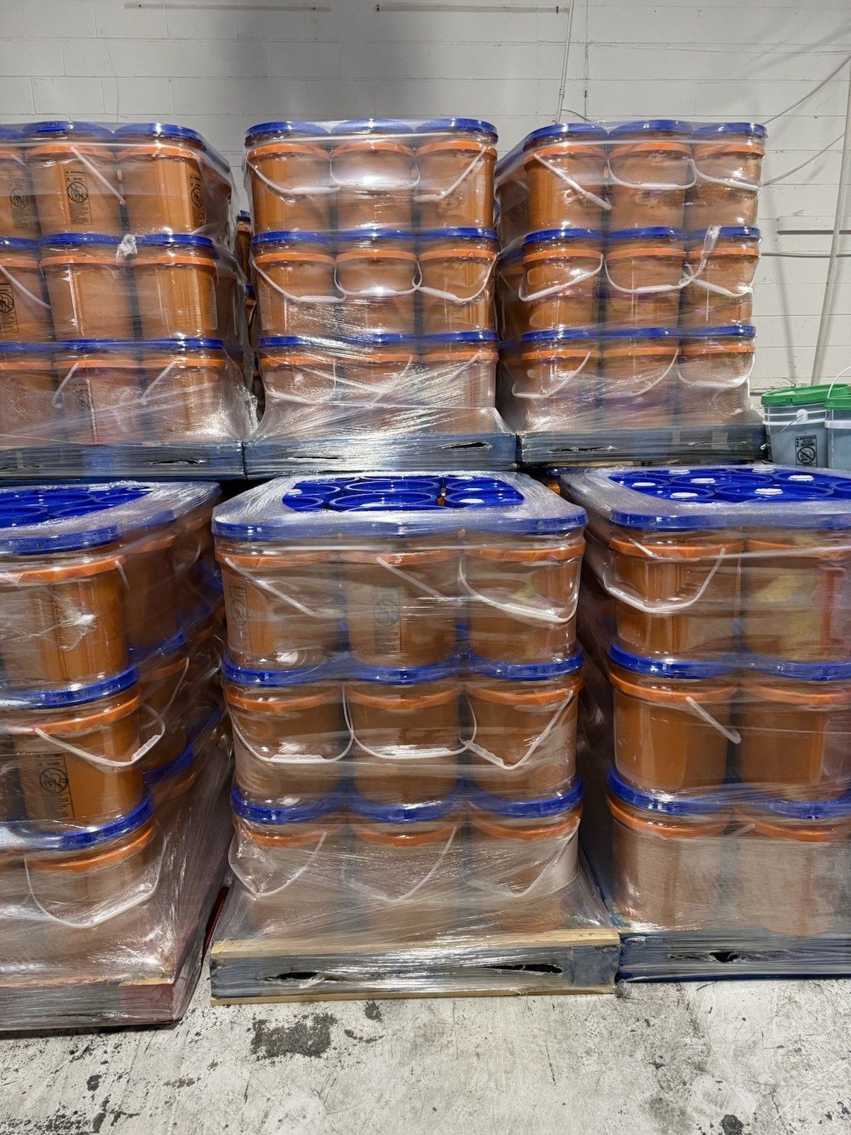 Liquid laundry detergent 5 gallons