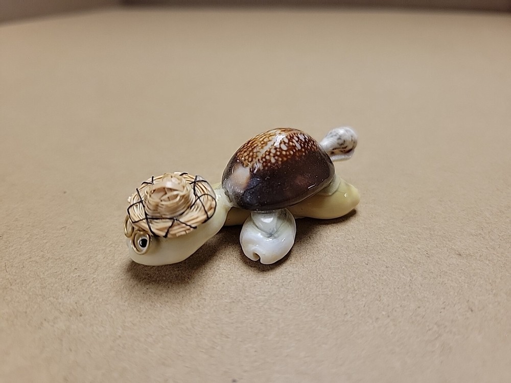 Handmade Seashell Turtle Tortoise Shell with Wire Glasses Hat