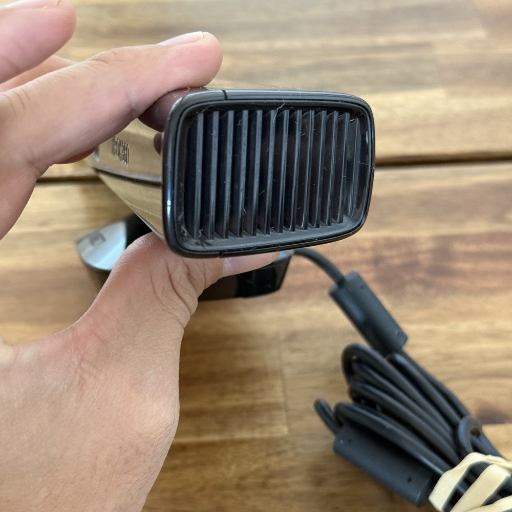 OEM Microsoft Xbox 360 Kinect Motion Sensor Bar + Kinect Adventures! Complete