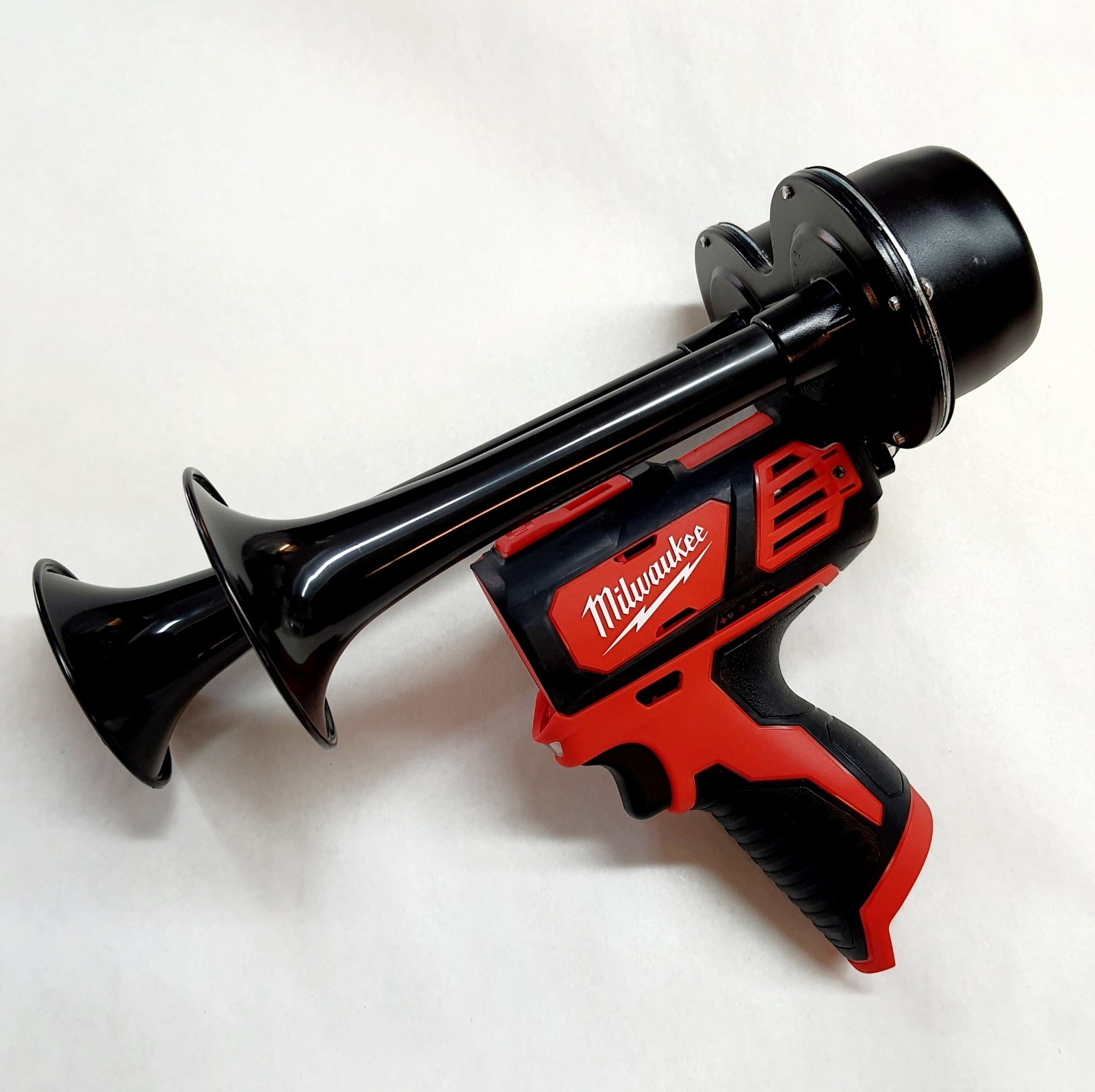 Milwaukee M12 12V Cordless Compact Portable Drill Impact Sports Boat Train Horn