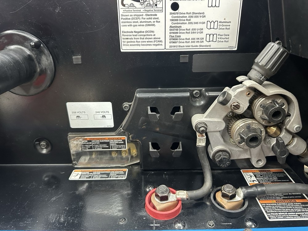 MILLER MILLERMATIC 252 MIG WELDER