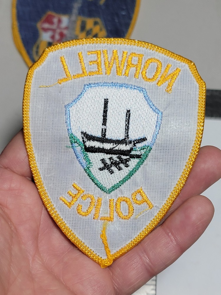 R b3 Police patch Massachusetts Norwell