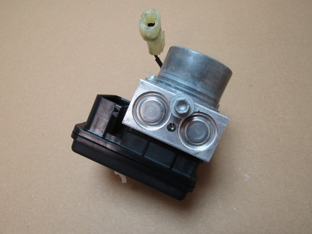 KTM 790 Duke 19 2020 ABS pump control unit module (9898)
