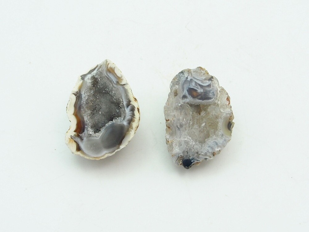 Agate Geode Halves 54.8 g