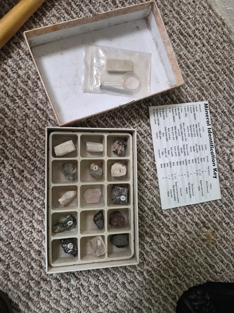 Mineral Science Kit Learning STEM Educational Toy Toysmith