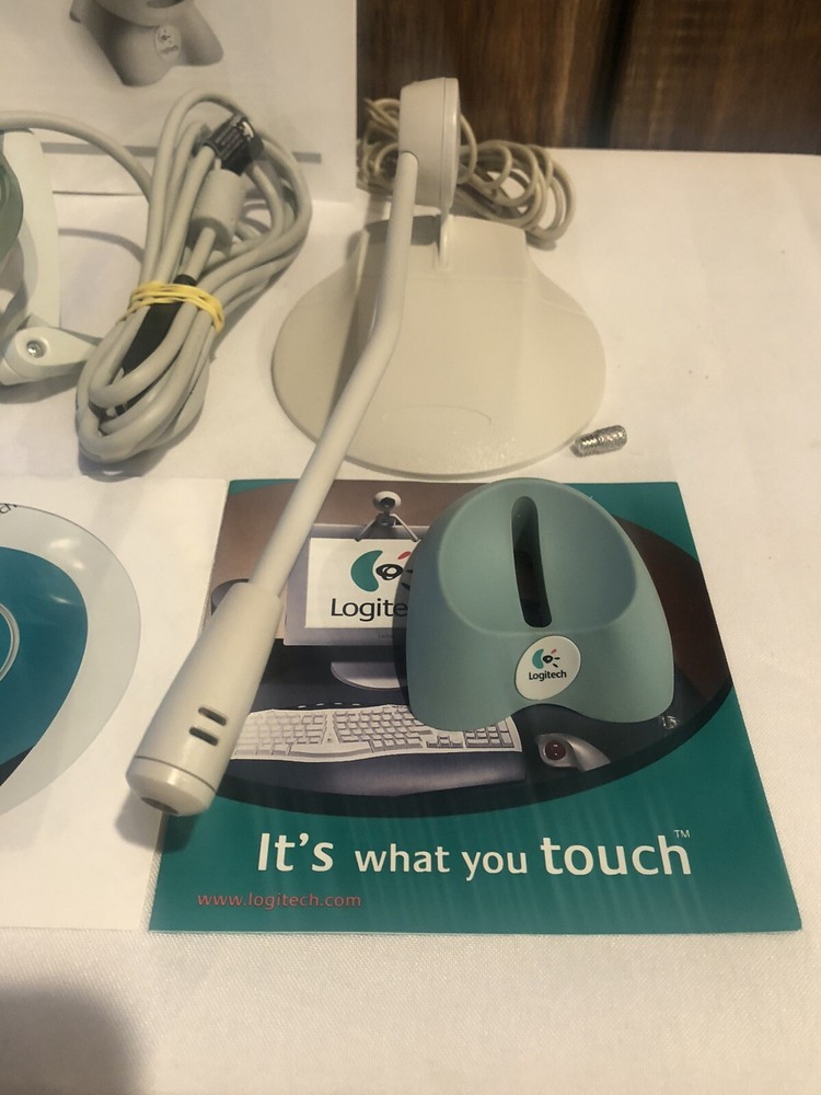 Logitech V-UD4 USB Wired Quickcam Web & Wired Microphone W/Extras