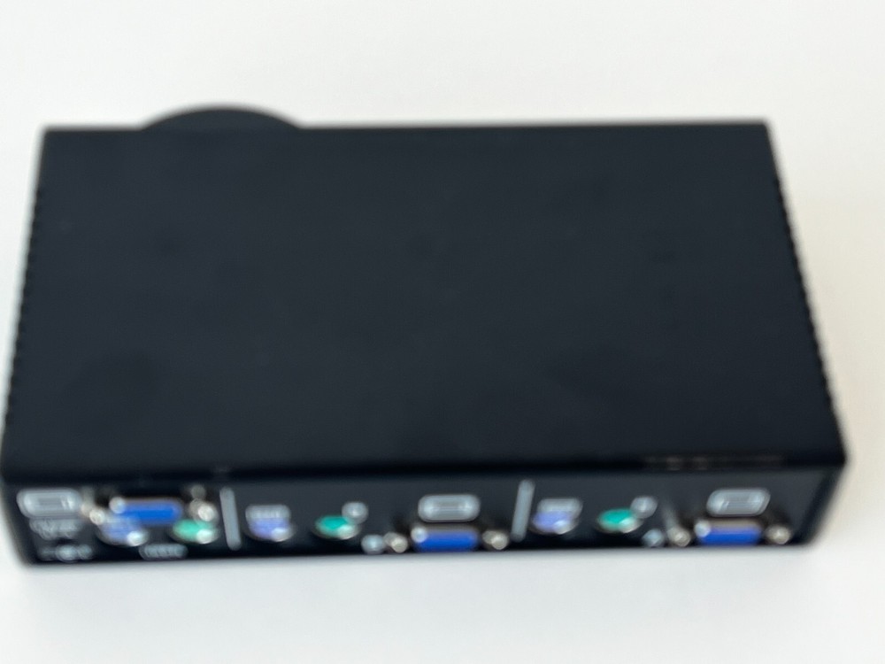 PP20: Avocent 520-194-507 2-Port KVM Switch