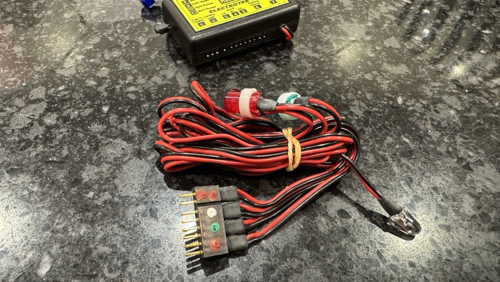 Gem 2000 RC Helicopter Navigation Light System. Nav &landing lights inoperable.