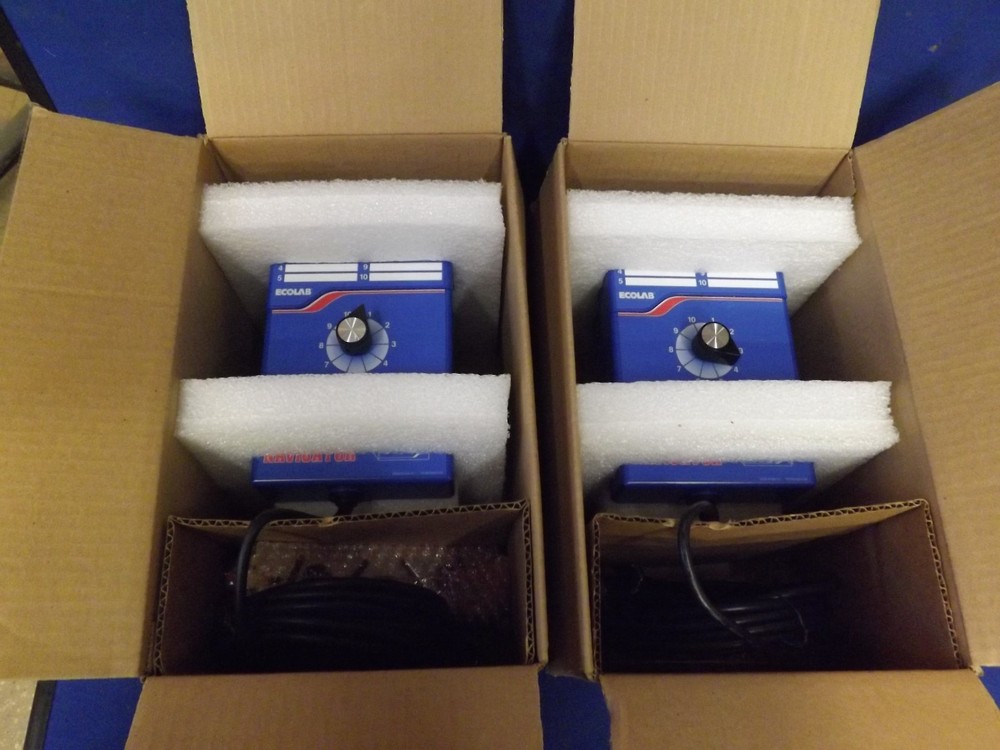 Ecolab Navigator Complete unit w/ 2 control modules