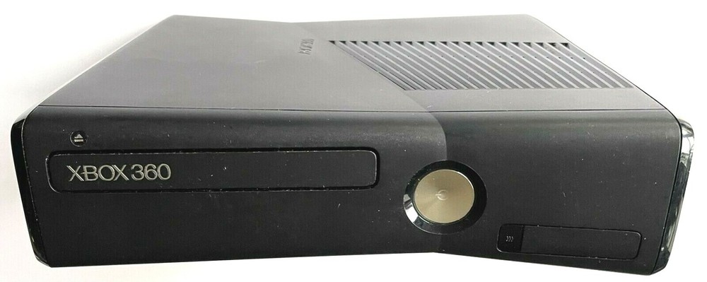 MICROSOFT XBOX 360 S HOME GAME CONSOLE BUNDLE WITH 2 CONTROLLERS 3 SHOOTER GAMES