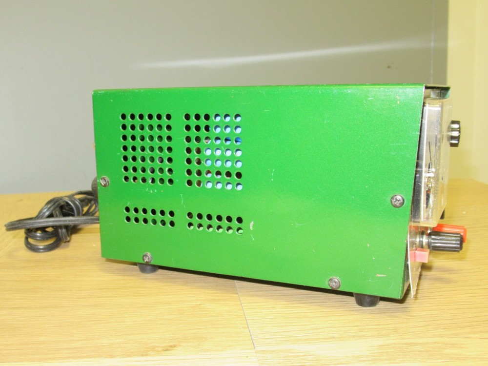 Strong World PW-127A IC Regulated variable Power supply Vintage Tool