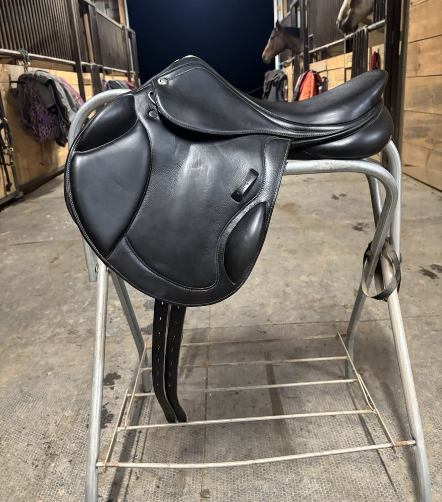 17” Collegiate Degree Mono Event Saddle