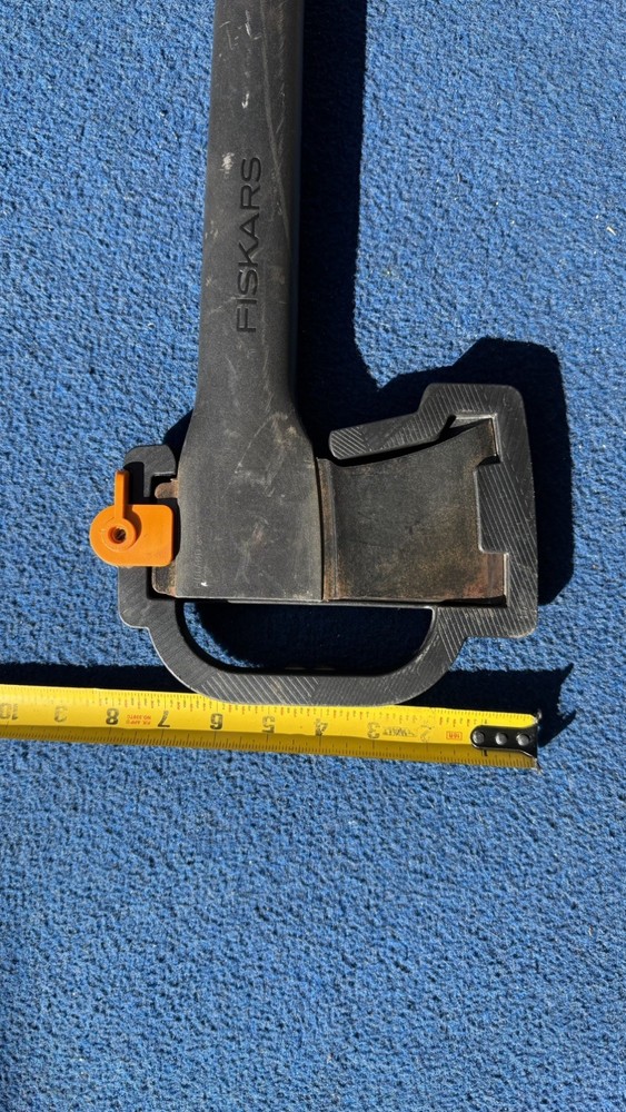 FISKARS 7558 28" CHOPPING AXE, CHOPS 3X DEEPER