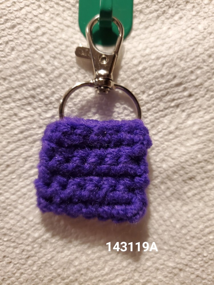 Handmade Crochet Clip-on Quarter Keeper - Square