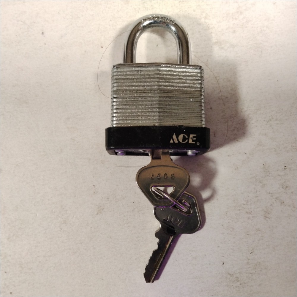 Ace Hardware Padlock With Two Keys 2 In Tall Closed