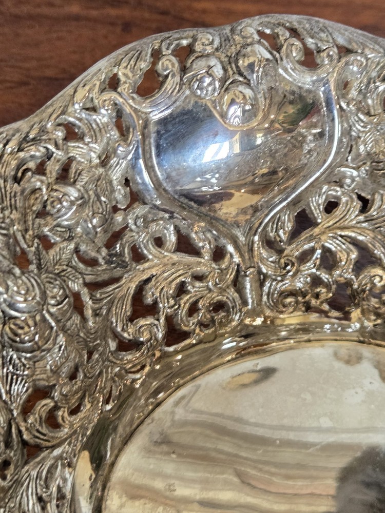 Silver Plated Ornate Rose Pattern Bowl Godinger Silver Art Company. 6" Wide