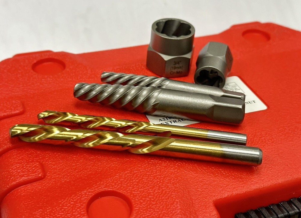 26pc Screws Bolt Extractor Set W/Reverse Drill Bit Kit Lug Nut Extraction EZ Out