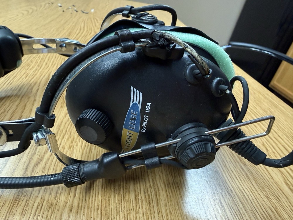 Flightline by PilotUSA Aviation Headset