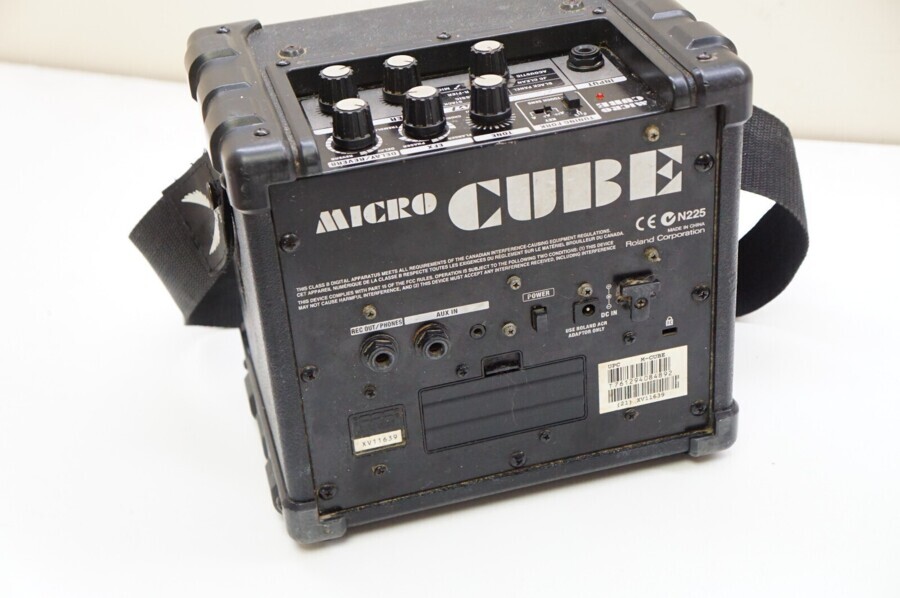 Replacement Battery Cover for Roland Micro Cube Guitar Amplifier