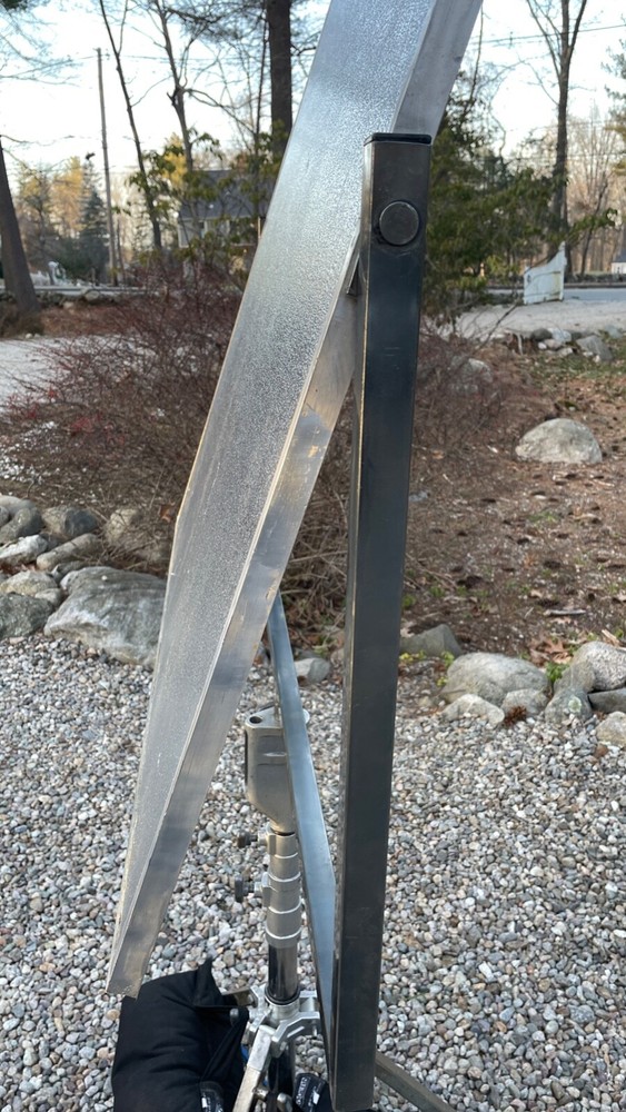 42" X 42" REFLECTOR