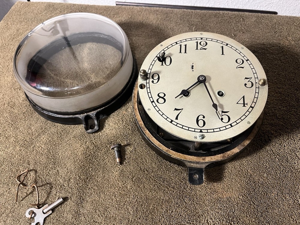 Vintage General Electric CS-9 Ship's Clock. Working & In Great Condition.